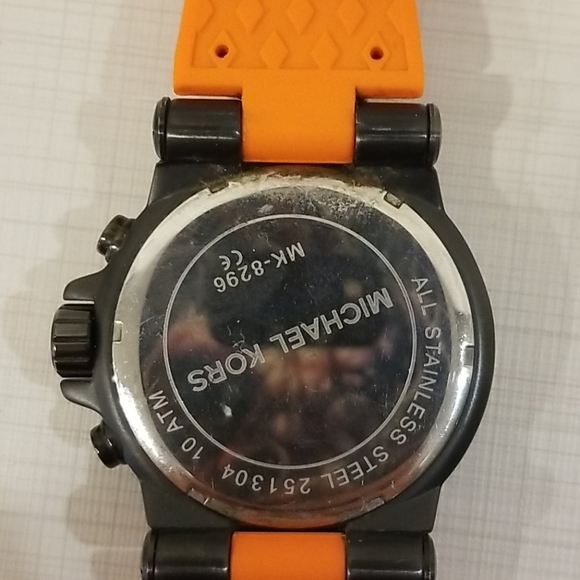 Michael Kores Watch - Picture 3 of 3